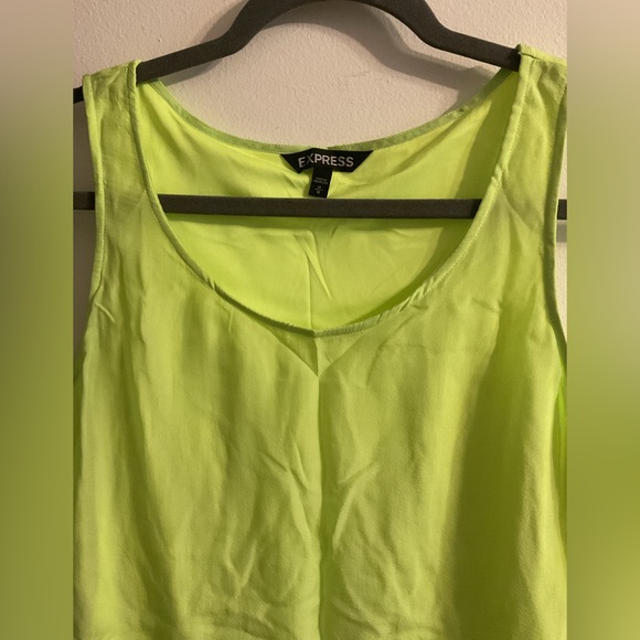 Express Size Medium Lime Green Women’s Tank Top. Shark Bite Hem. - Picture 2 of 5